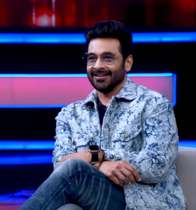 Faysal Quraishi with Tabish Hashmi on Hasna Mana Hai Show