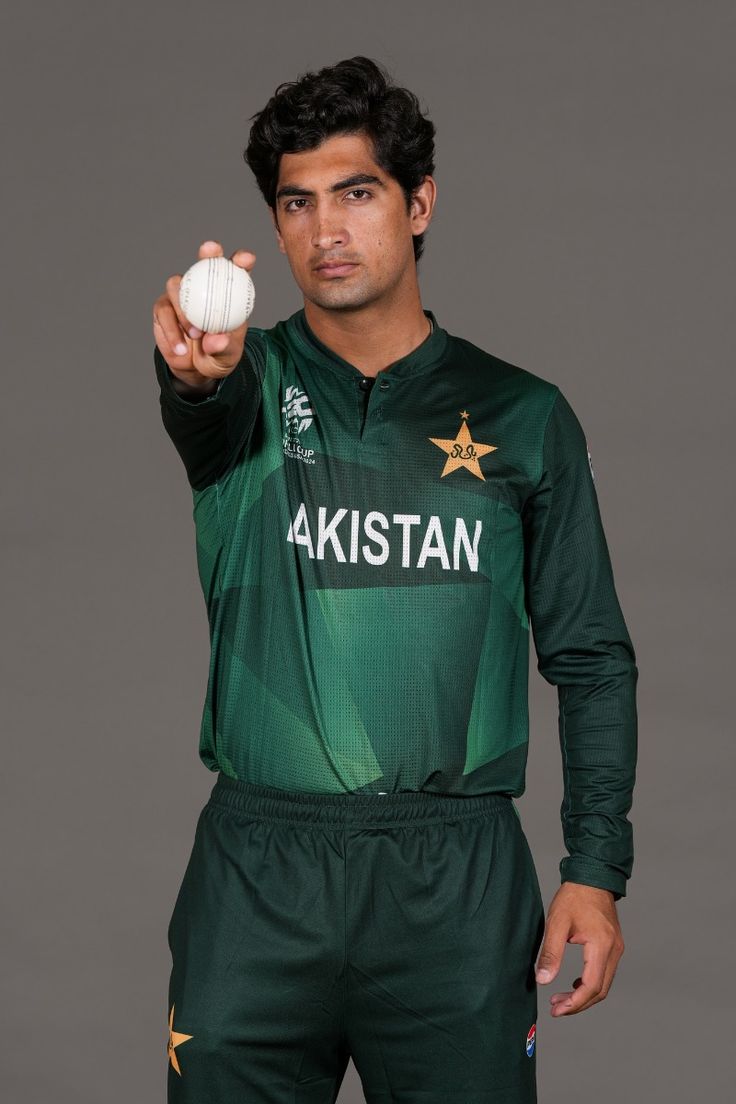 Naseem Shah Pakistani fast bowler in action