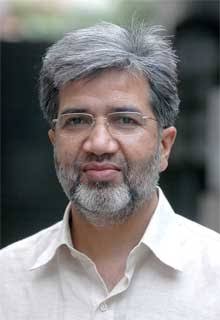 Alt text is a concise description of the image for accessibility and SEO purposes. Ansar Abbasi, a Pakistani journalist, in a portrait photo.
