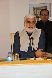 Academic scholar praising Jasra
