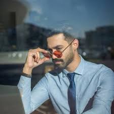 Fan talking about Junejo
