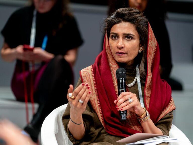 Return to Parliament and Foreign Affairs Role