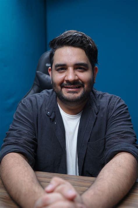 Shehzad-Ghias-Shaikh-Podcast-Host.jpg