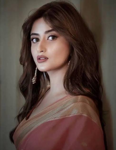 Sajal Aly, Pakistani actress, official profile photo
