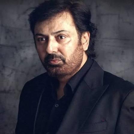  Noman Ijaz, veteran Pakistani actor, in a formal look