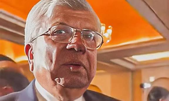 Founded Arif Habib Group (2000)