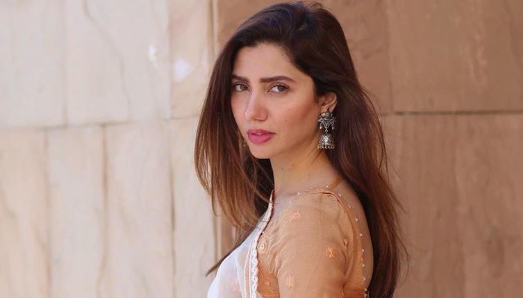 Mahira Khan praising Samiya Mumtaz
