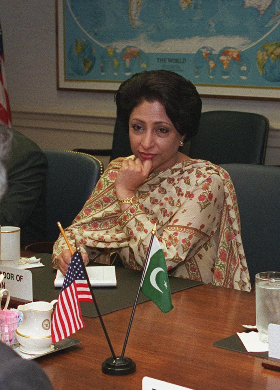 Maleeha Lodhi at an official diplomatic meeting between Pakistan and the United States
