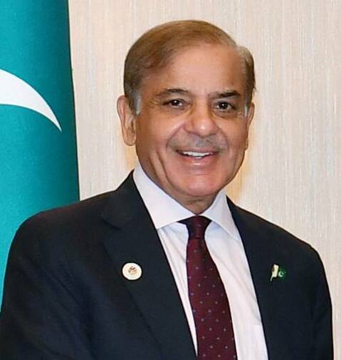 Shehbaz Sharif praising educators

