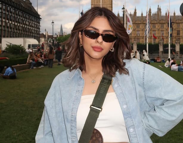 Early Media and Modeling Work