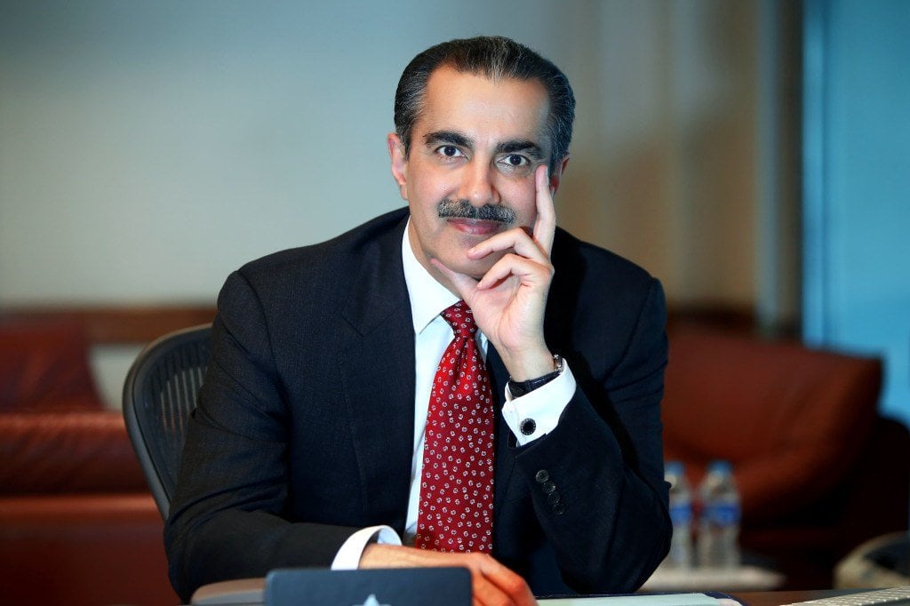 Atif Bajwa CEO Bank Alfalah praising Mian Mansha
