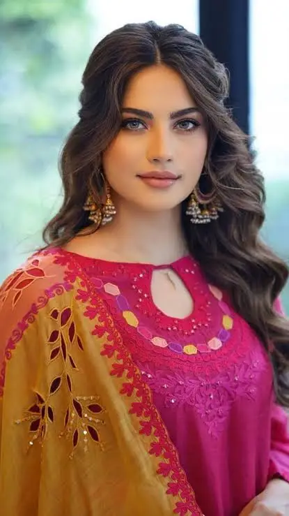 Neelam Muneer Pakistani actress in Geo TV dramas
