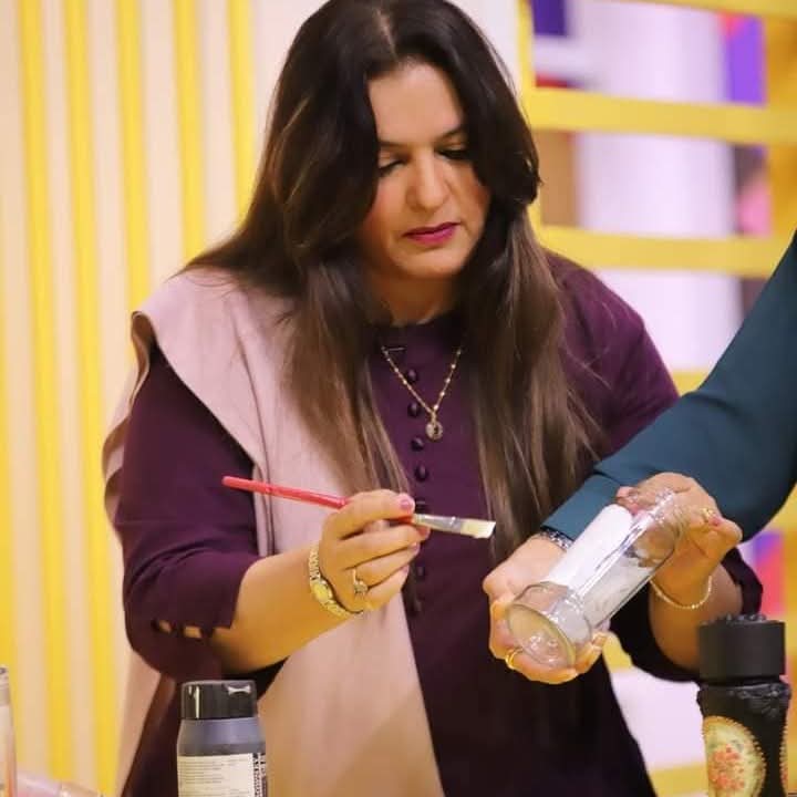 Introduced Decoupage in Pakistan