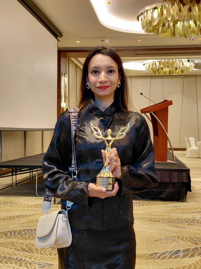 International Research Presenter