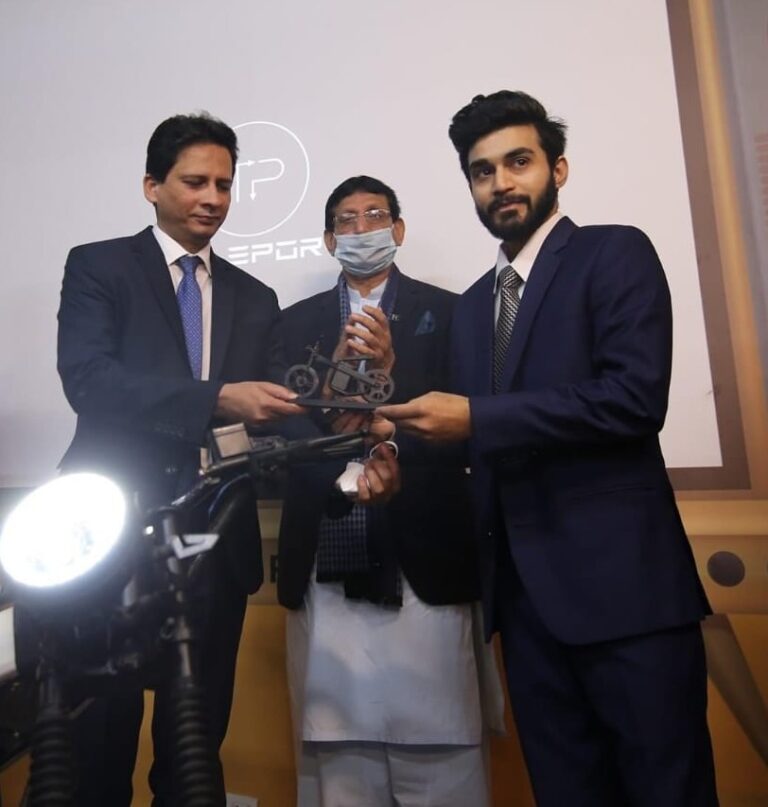 Electric Vehicle Service and Retail Recognition
