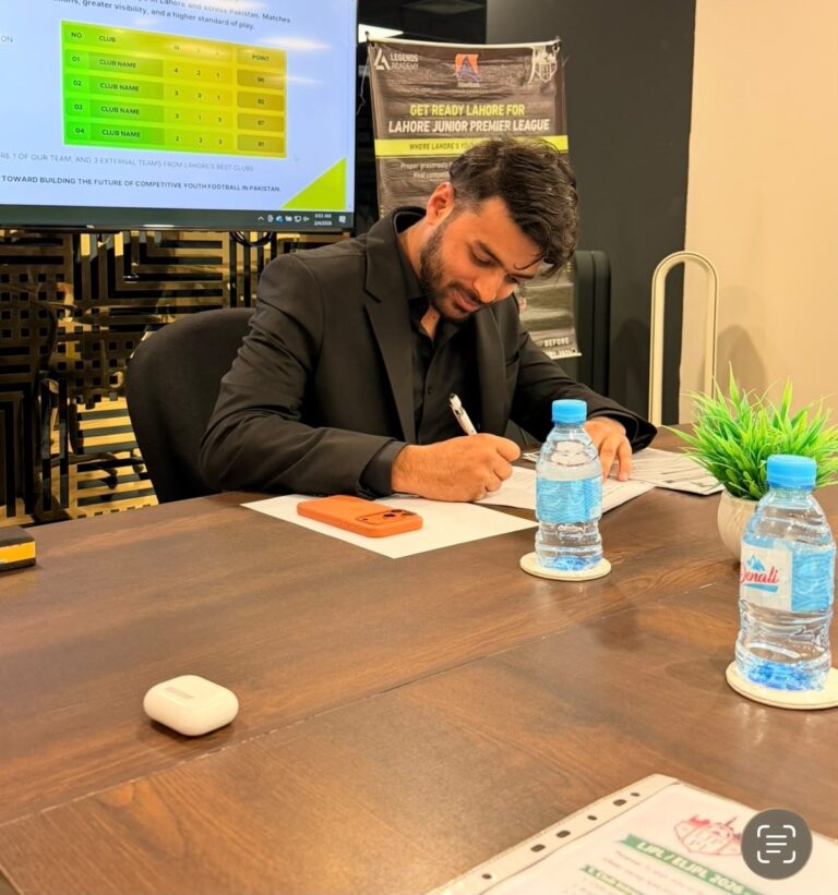 Zain Shoukat Signs Official Sponsorship Agreement with Allied Bank